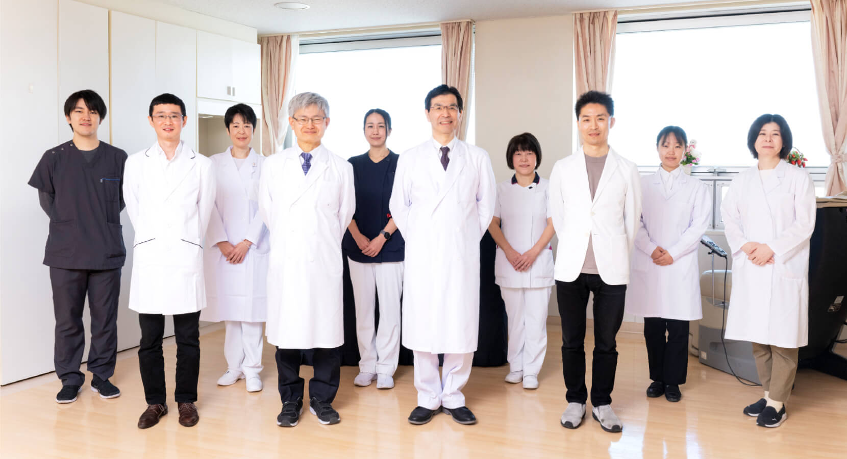スタッフ集合写真